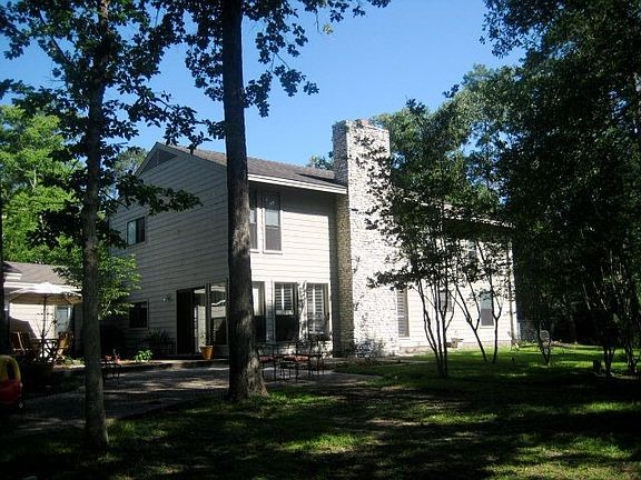 2nd image of 2213 Copeland St