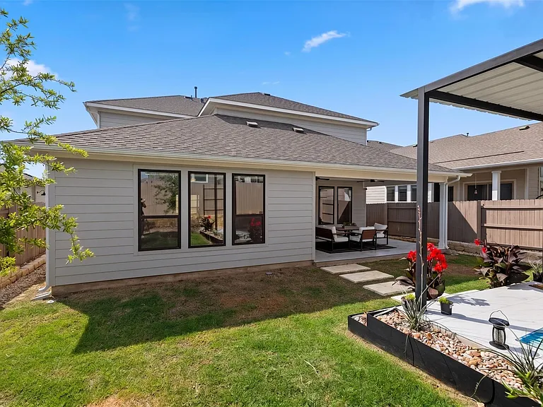 8208 Thelma Jean Dr — Photo 26