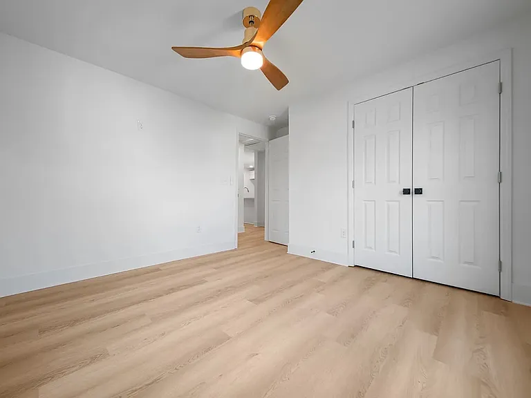 2115 Carter St — Photo 19