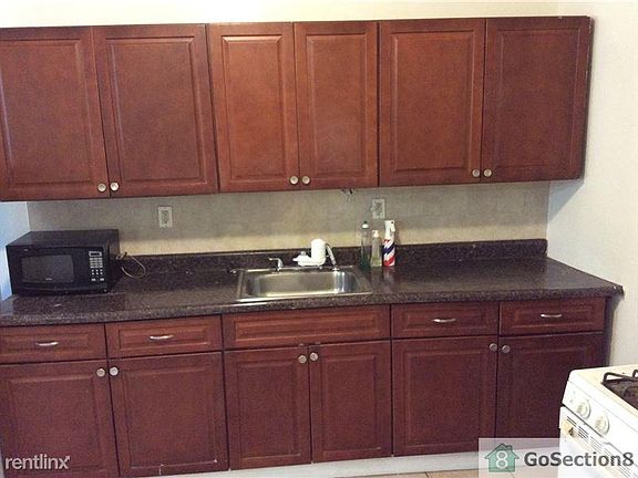 3rd image of 68 N 11th St #1