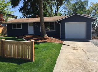 8910 216th St SW, Edmonds, WA 98026