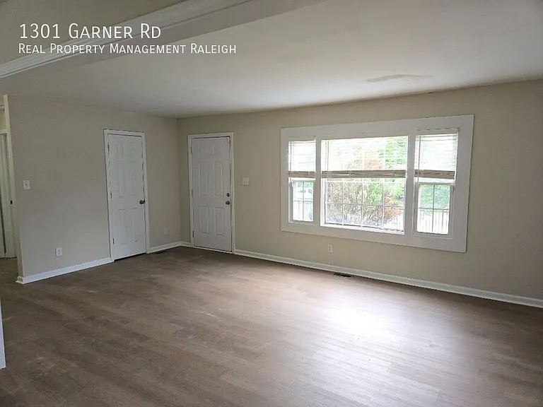 1301 Garner Rd — Photo 6