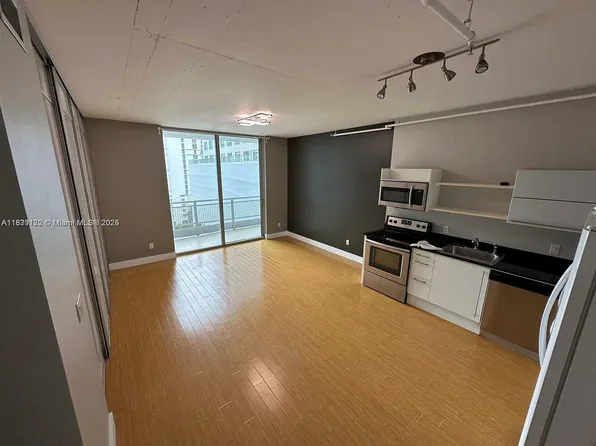 690 SW 1st Ct APT 1221, Miami, FL 33130