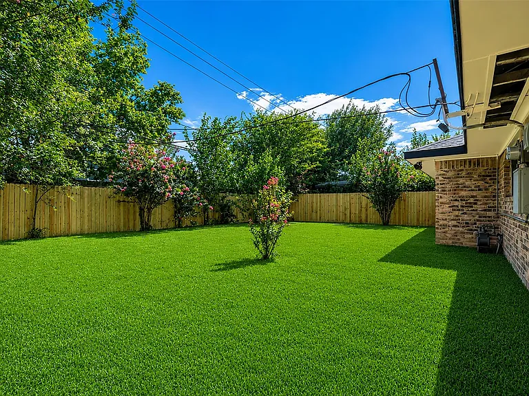 5426 Fairgreen Ln — Photo 27