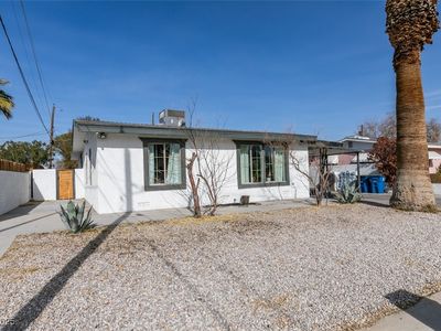 909 Hassett Ave, Las Vegas, NV, 89104