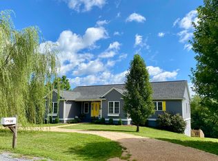 96 Skyhigh Ln, Lexington, VA 24450