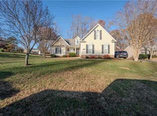 863 Ridge View Ter, Rural Hall, NC 27045