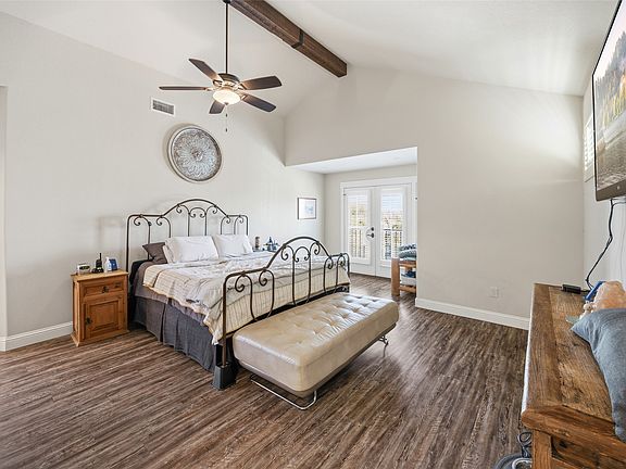 5th image of 3105 Pastor St