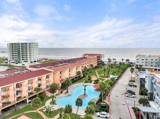9520 Seawall Blvd APT 130, Galveston, TX 77554