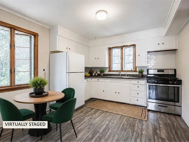 326 Barrington St #2 — Photo 10