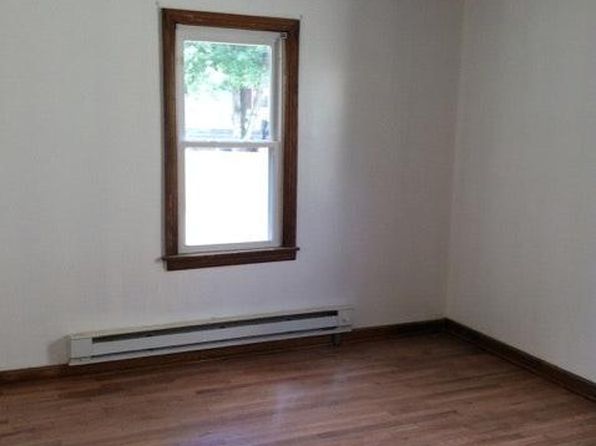 127 May St, Fairmont, WV 26554
