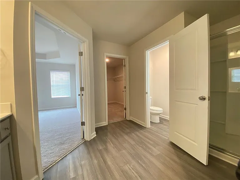 4679 Fullerton Dr — Photo 11