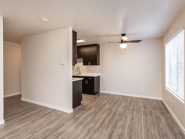 Riverbend Apartments — Photo 67