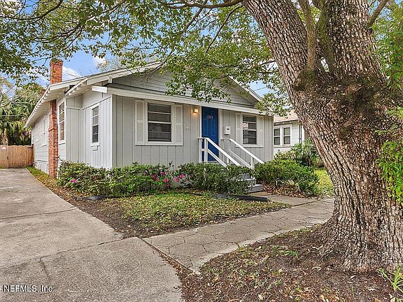 2nd image of 1203 CHERRY Street