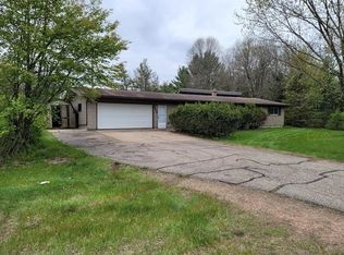 2410 Ranger Rd, Wisconsin Rapids, WI 54494