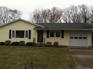 2205 Brookview Dr, Warsaw, IN 46580