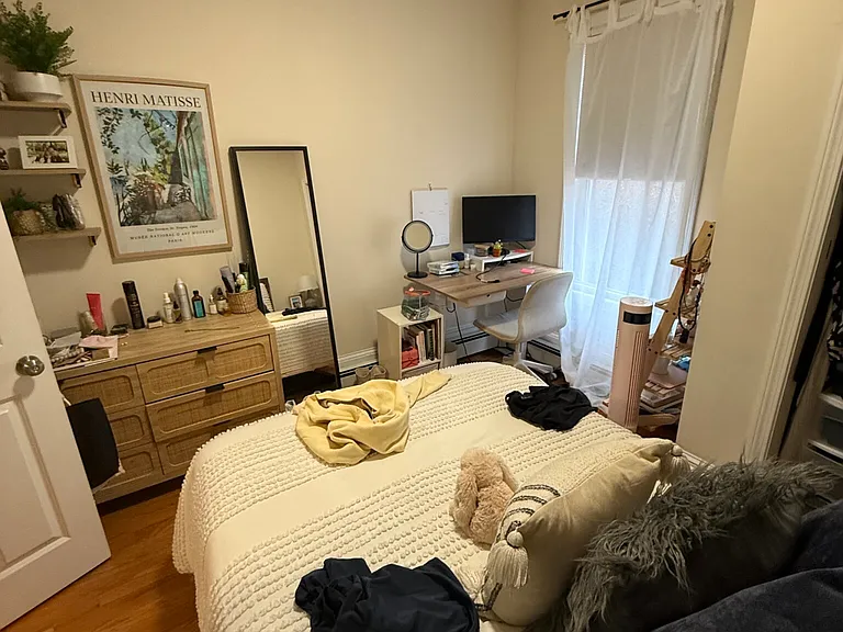 58 Medford St #1L — Photo 8
