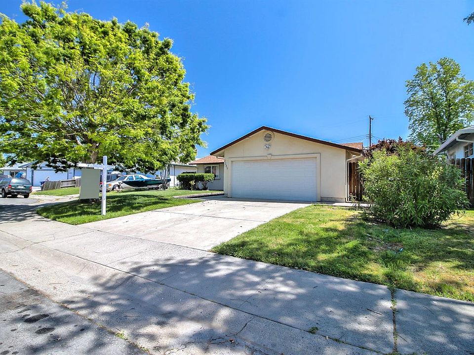 2nd image of 2289 Babette Way
