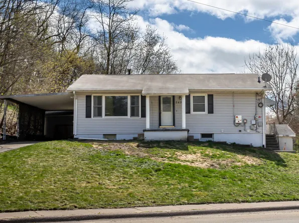 2495 N Grandview Ave, Dubuque, IA 52001