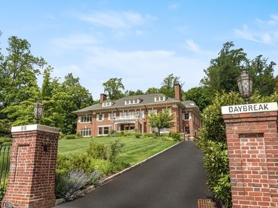 88 SOUTH MOUNTAIN AVENUE, Montclair, NJ, 07042