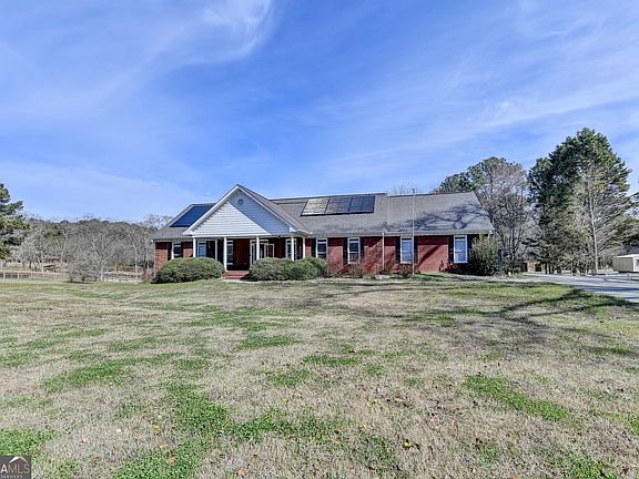 3rd image of 1622 New Hope Rd