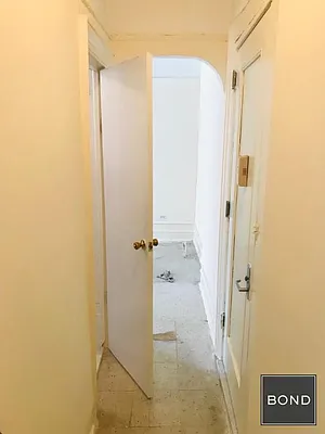 Rented by Bond New York | media 24