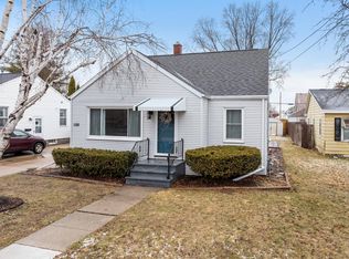 1126 Tyler Ave, Oshkosh, WI 54902