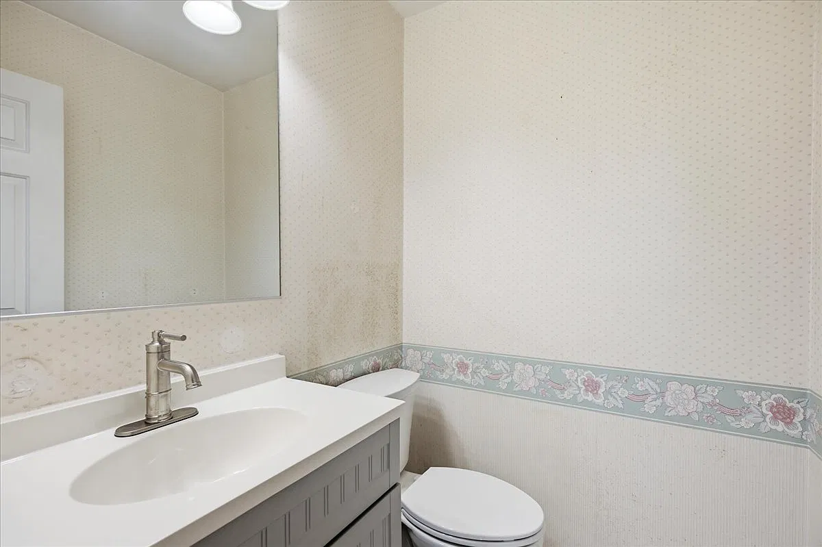 3 bed, 1740 sqft, $3,000 — Photo 4
