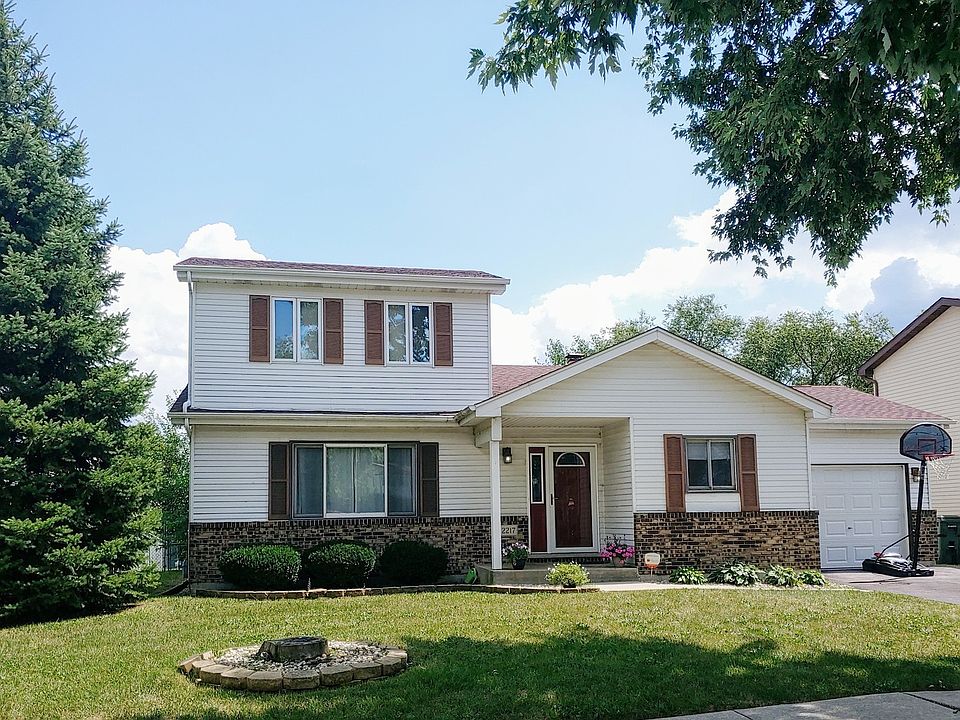 1st image of 22217 Hillside Dr