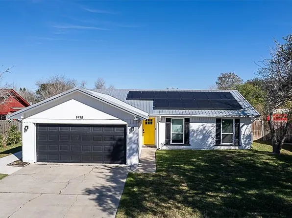 1918 W Adrian St, Harlingen, TX 78552