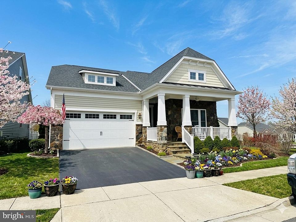 1st image of 1336 Chicory Way