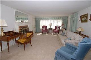 4th image of 1168 Parkview Dr
