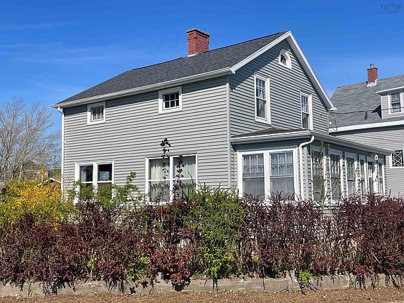 2nd image of 80 Alexandra St