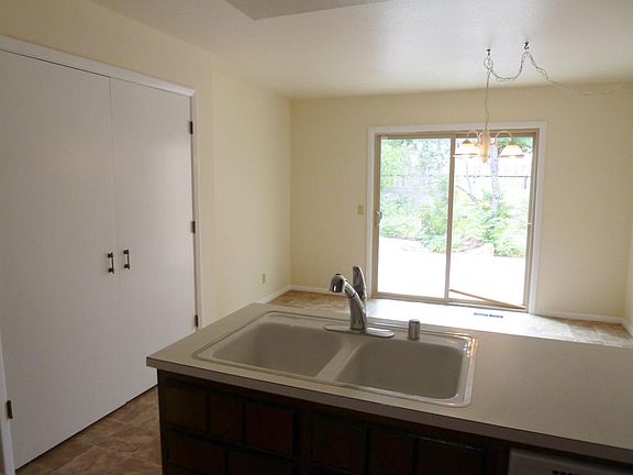 4th image of 7512 Arroyo Del Oso Ave NE
