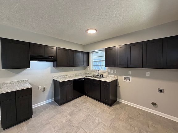 3rd image of 620 Rampole Ave