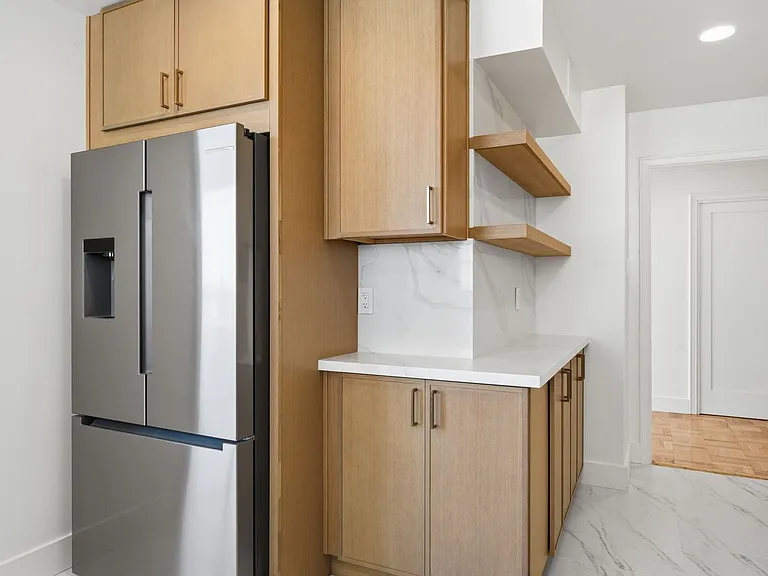 1310 Jones Street — Photo 112