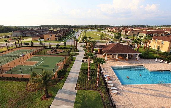 3rd image of 10819 Savannah Landing Cir