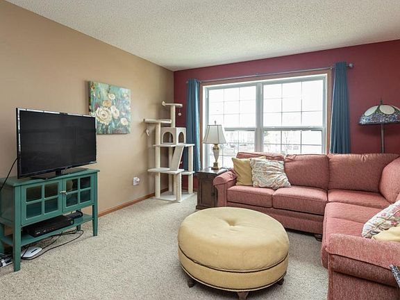 3rd image of 15086 Fanning Dr N
