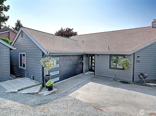 272 Loch Ln, Camano Island, WA 98282