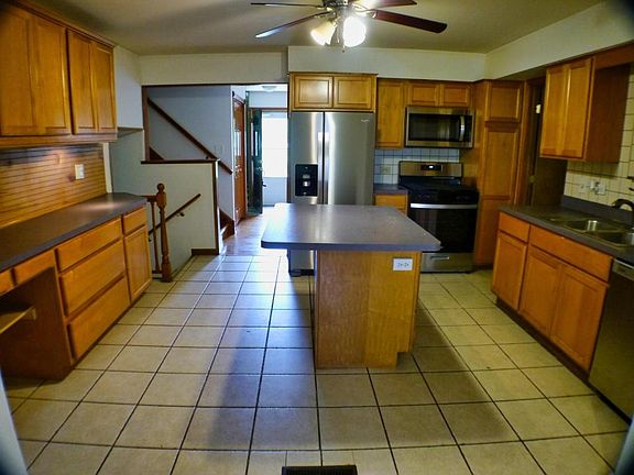 4th image of 10137 S Mansfield Ave