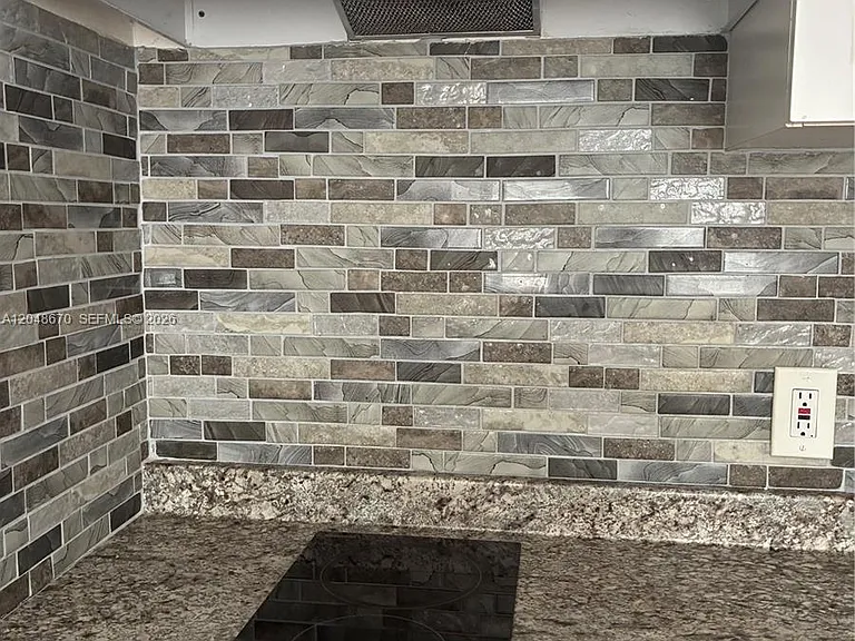 8020 Abbott Ave #6 — Photo 4