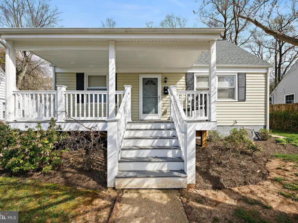 813 Templecliff Rd, Baltimore, MD 21208
