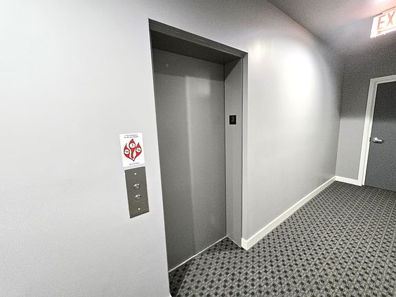 3rd image of 3176 S Archer Ave #307