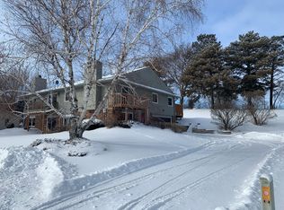 700 Riverwood Dr SW, Owatonna, MN 55060