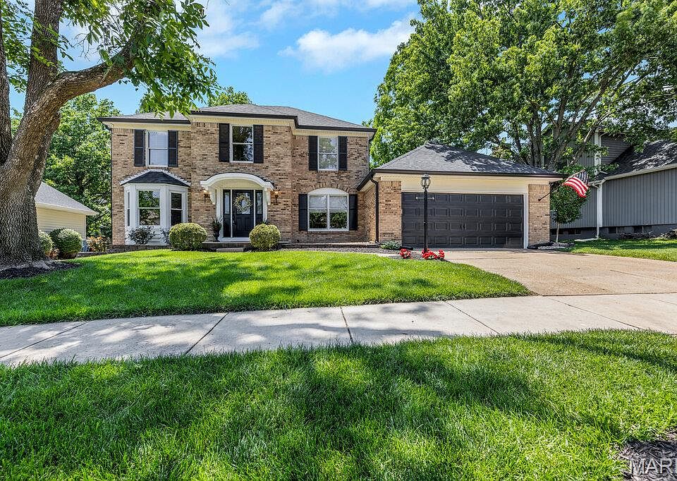 1st image of 164 Crestmont Cir
