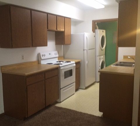 Kitchen area to Laundry