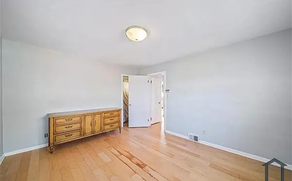 21516 Halworth Rd — Photo 16
