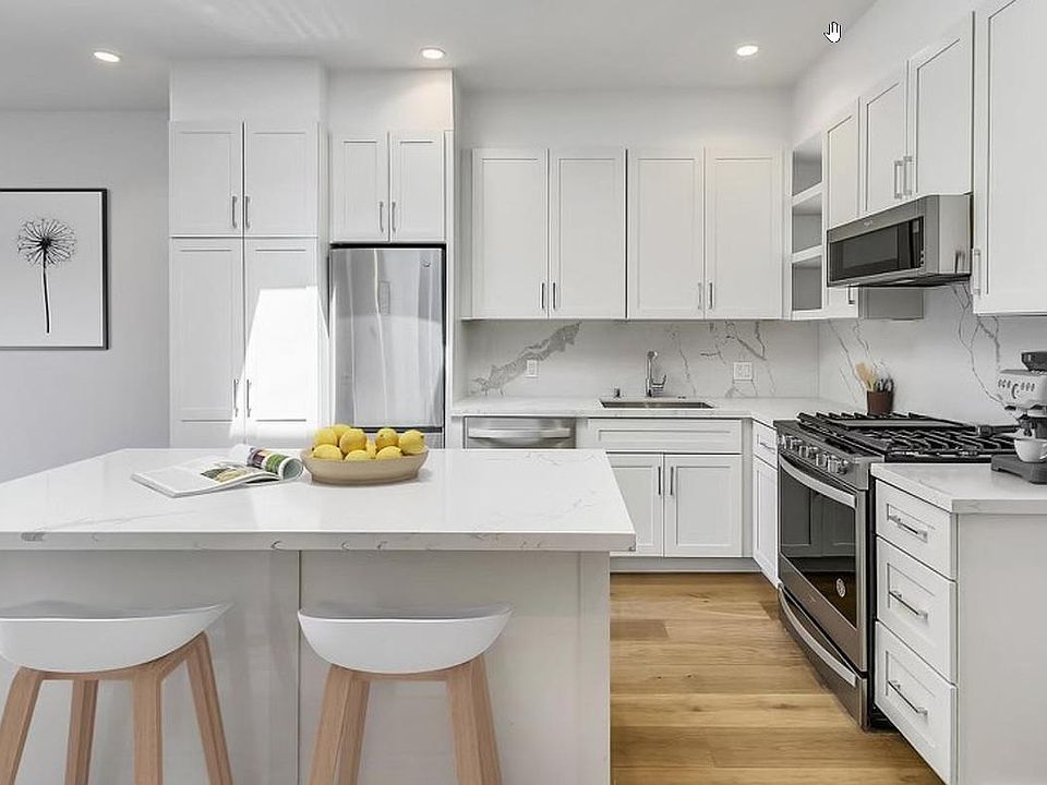 1st image of 1439 Leavenworth St #3