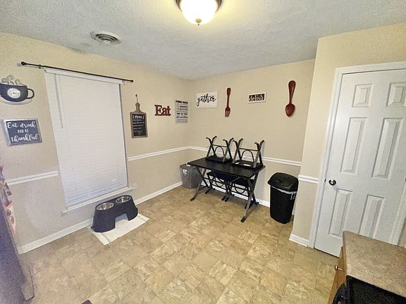5th image of 1108 Cabana Dr