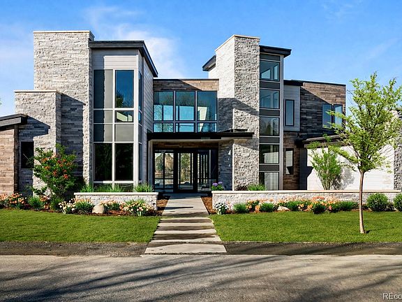 2nd image of 15 Sandy Lake Road